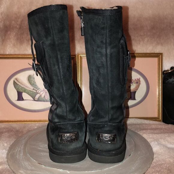 UGG 6 Tall Black Suede Boots - Picture 4 of 13